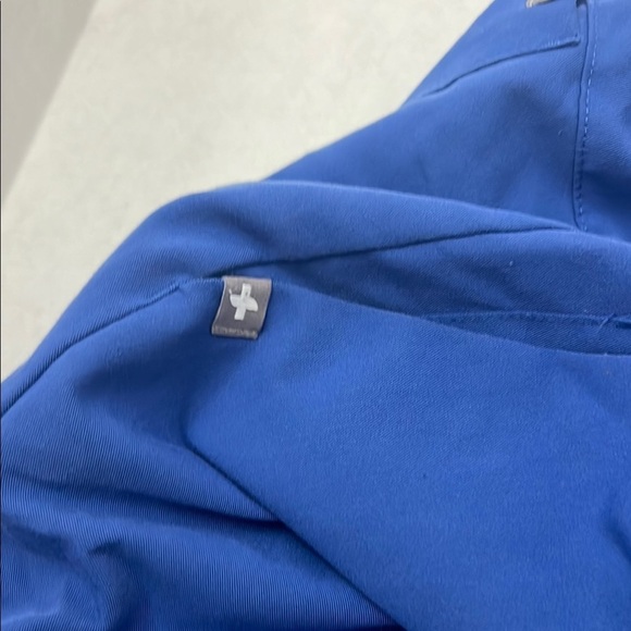 Figs Men's Joggers in Vibrant Blue - Picture 3 of 7